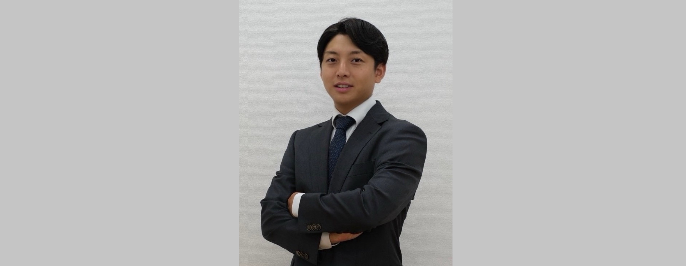 代表""